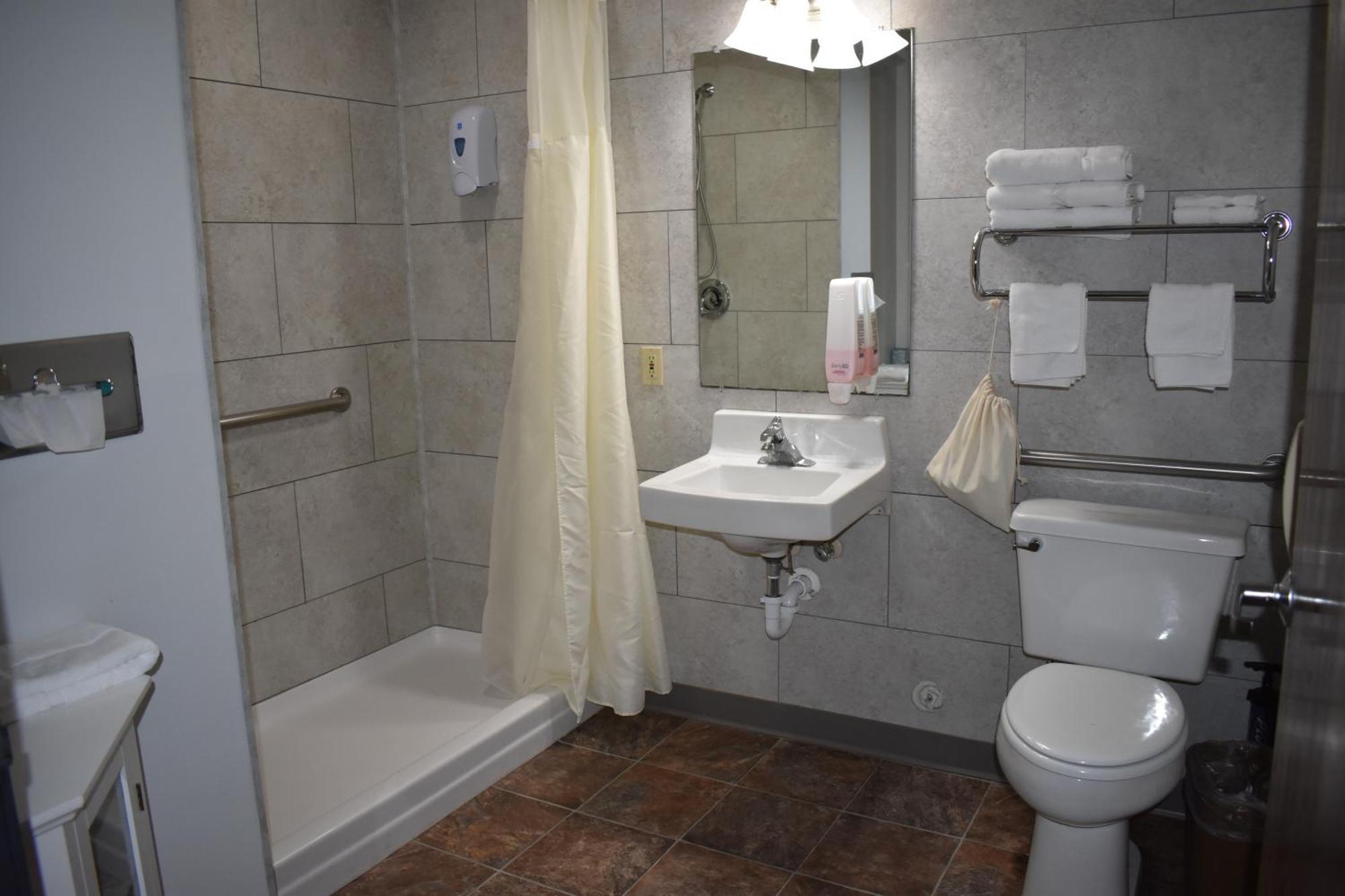 Heartland Hotel & Suites Rock Valley Esterno foto