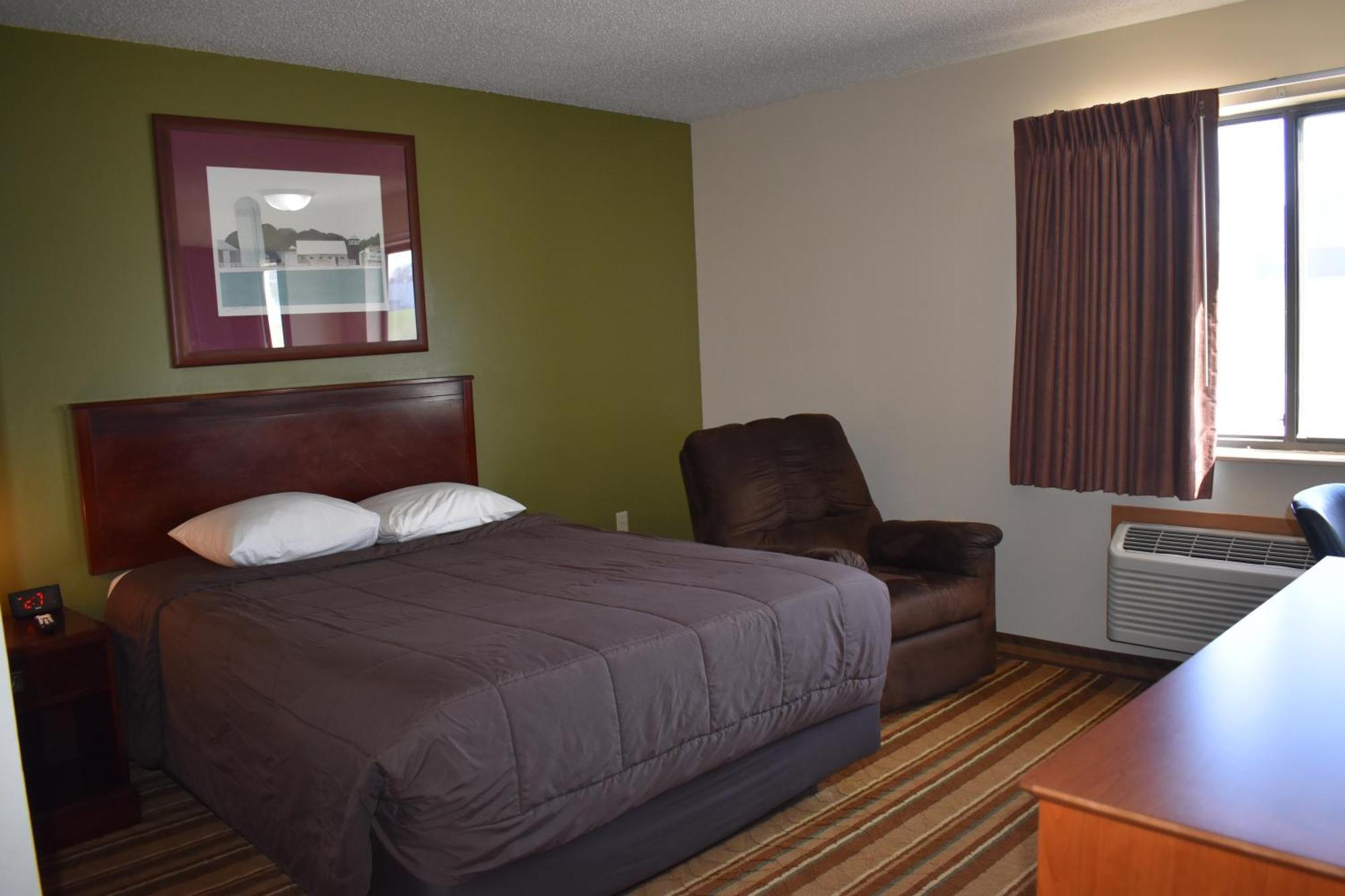 Heartland Hotel & Suites Rock Valley Esterno foto