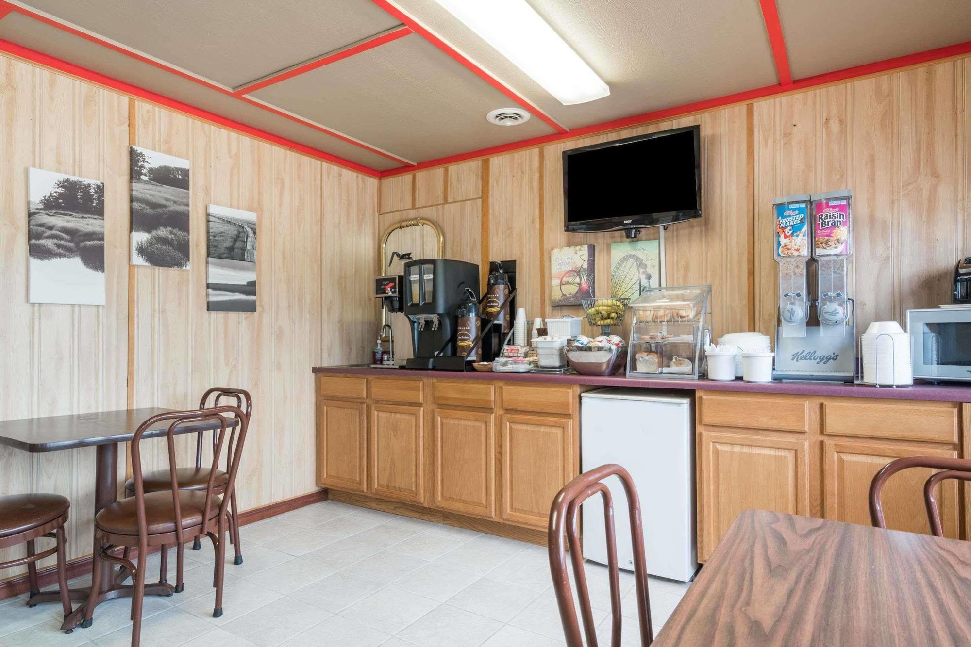 Heartland Hotel & Suites Rock Valley Esterno foto
