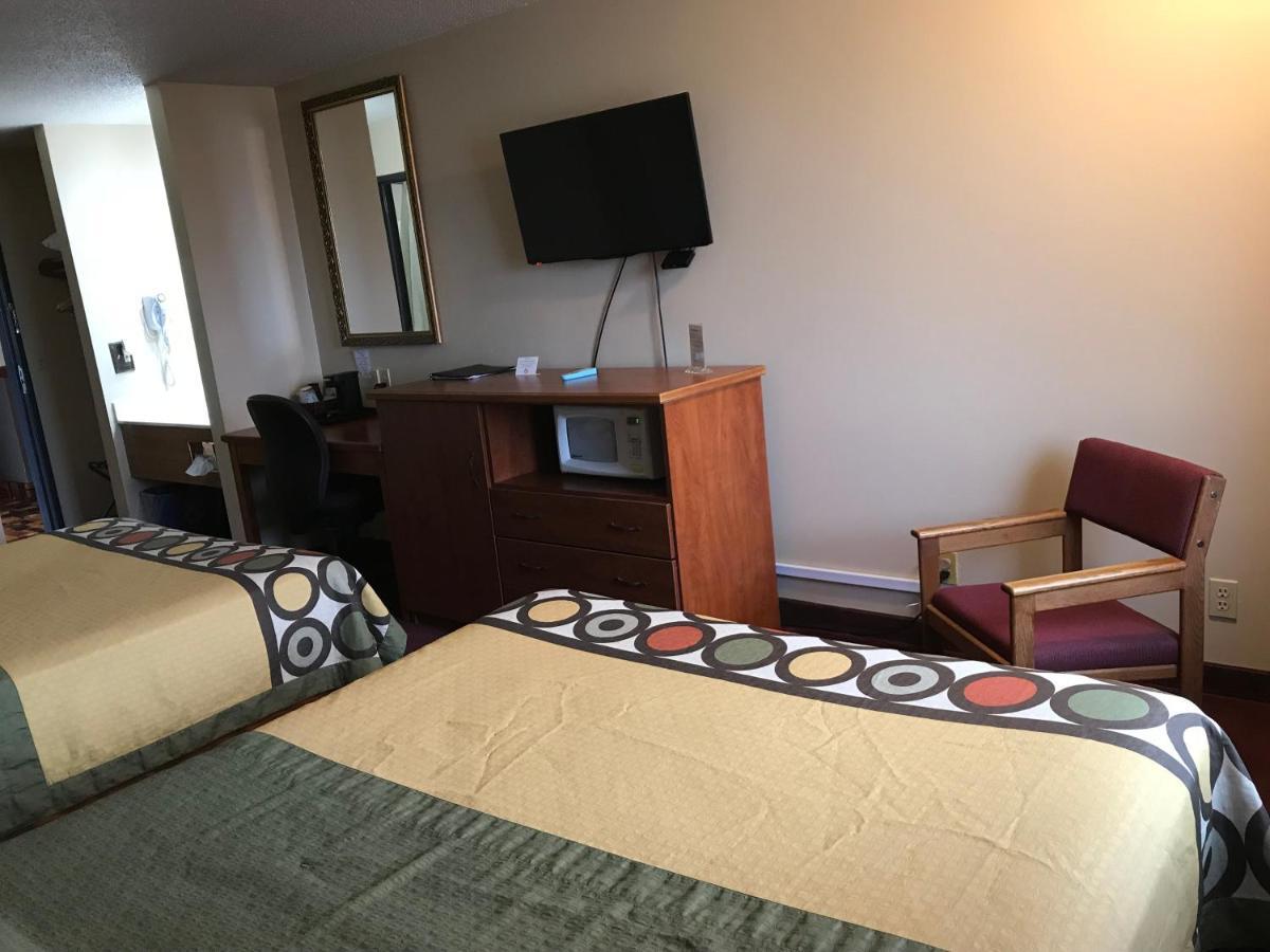 Heartland Hotel & Suites Rock Valley Esterno foto