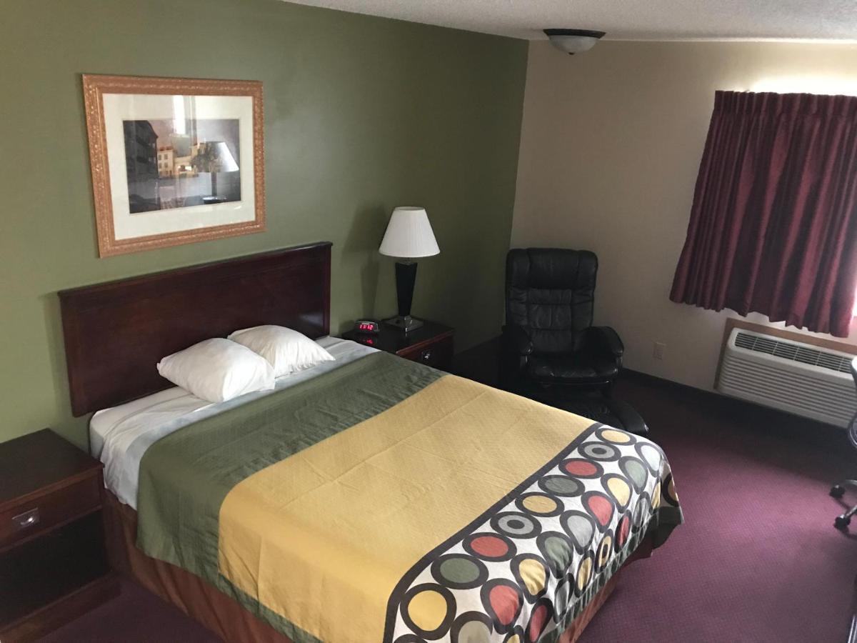 Heartland Hotel & Suites Rock Valley Esterno foto