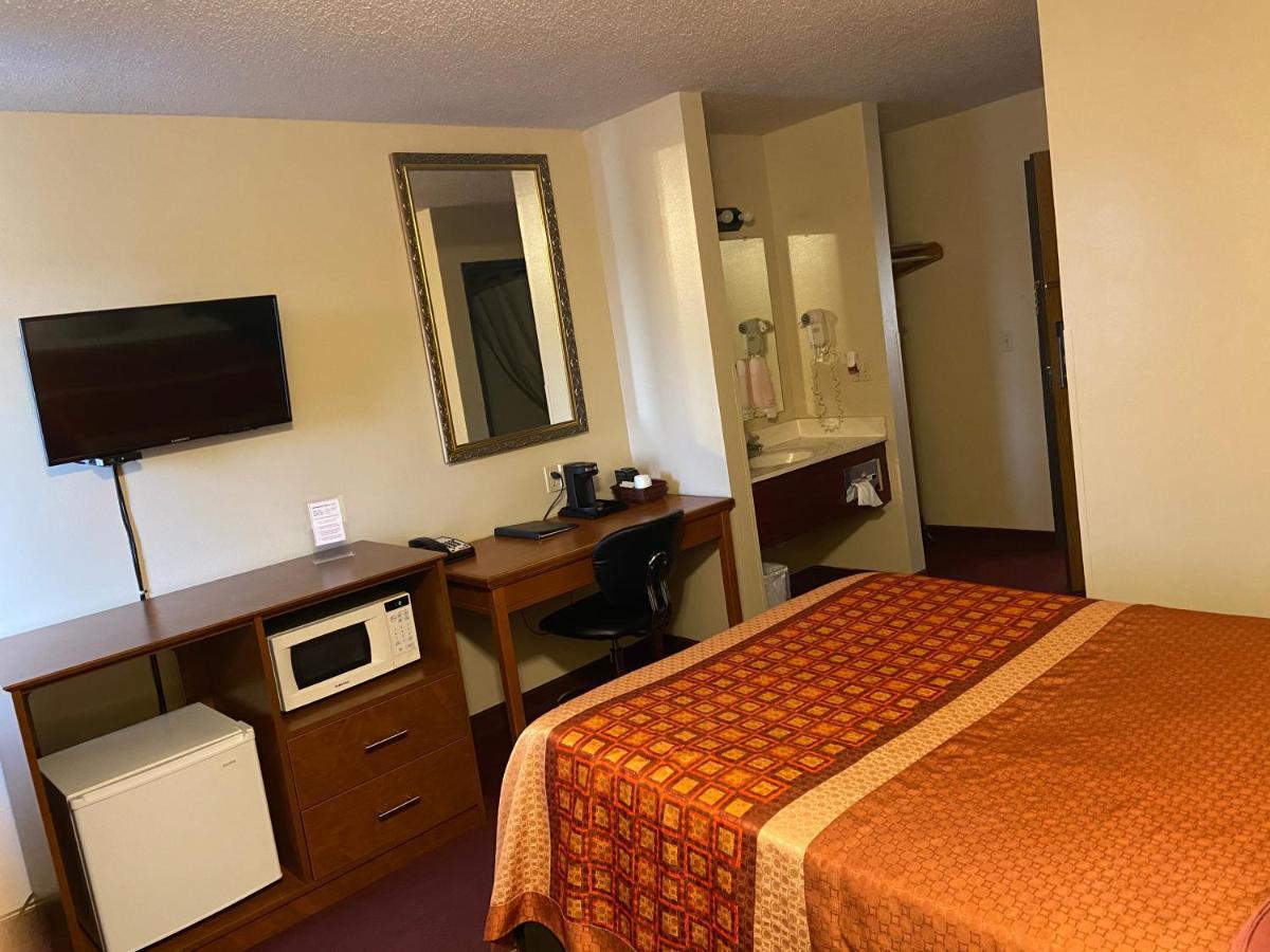Heartland Hotel & Suites Rock Valley Esterno foto